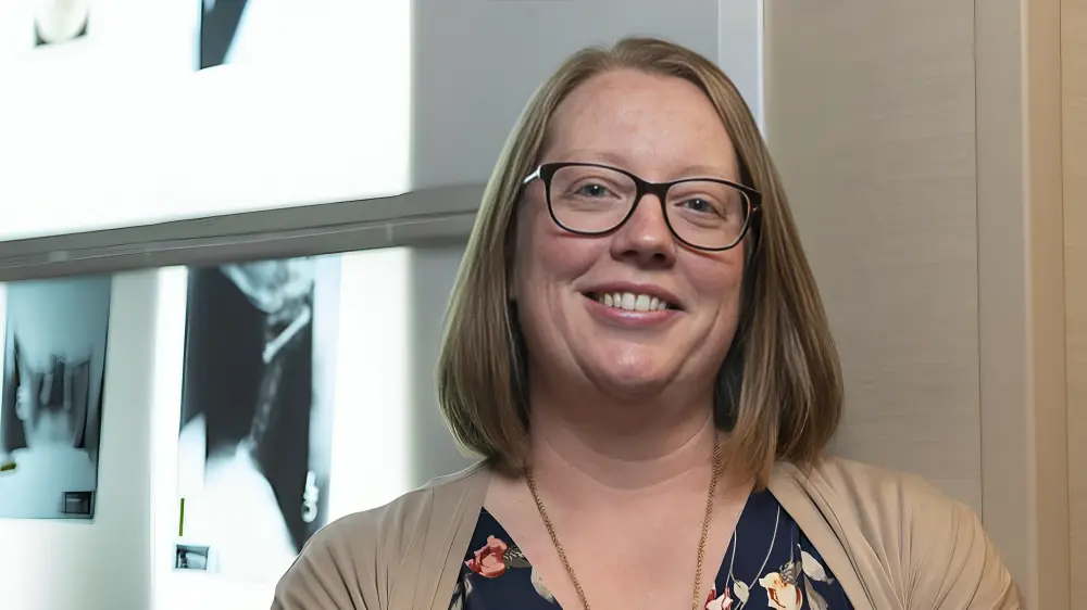 Dr. Betsy Grunch Net Worth – Salary, Wiki, Husband & Age!