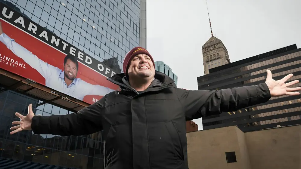 Kris Lindahl Early Life and Career